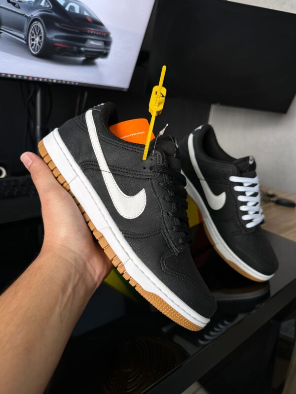NIKE SB DUNK LOW PRO BLACK GUM