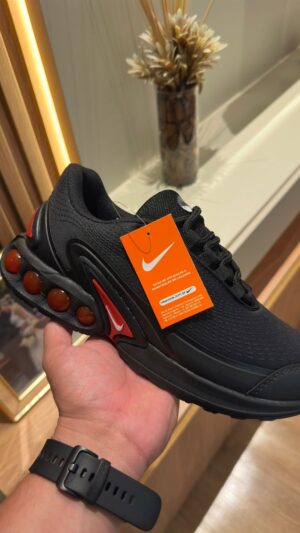 NIKE AIR MAX DN
