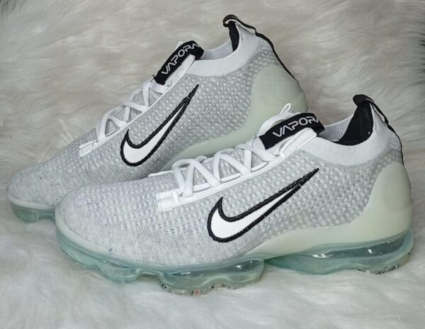 NIKE VAPOR MAX