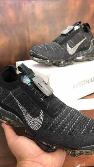 NIKE AIR VAPORMAX 2020 FLYKNIT