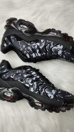 NIKE AIR MAX TN