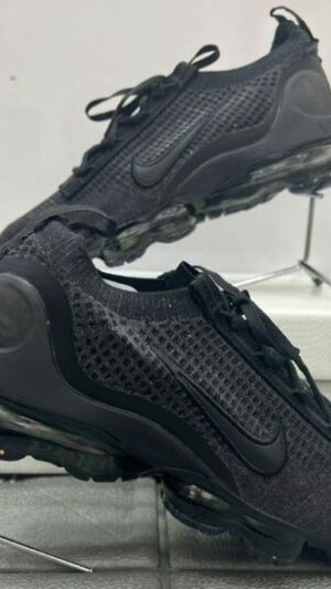 NIKE VAPOR MAX