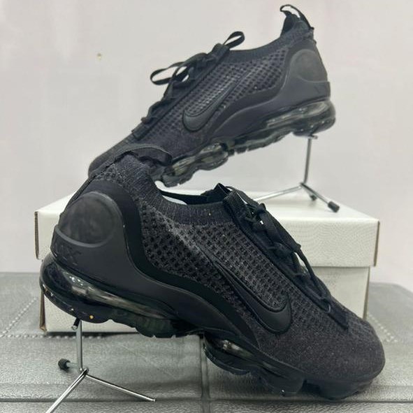 NIKE VAPOR MAX