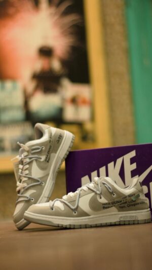 NIKE SB DUNK X OFF WHITE
