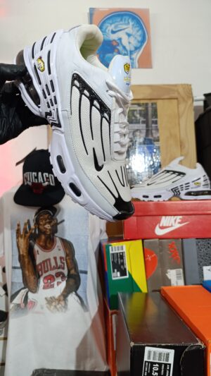 NIKE TUNED AIR PLUS TN