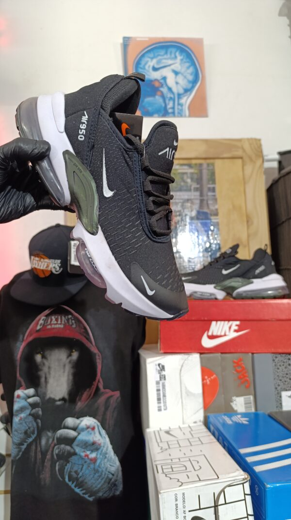 NIKE AIR MAX 950
