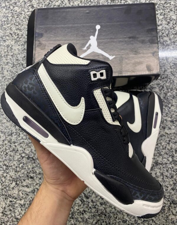 NIKE JORDAN RETRO 3