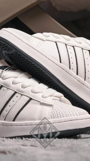 ADIDAS SUPERSTAR