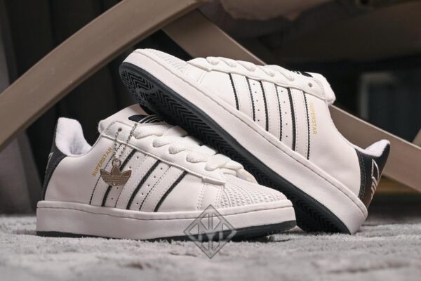ADIDAS SUPERSTAR