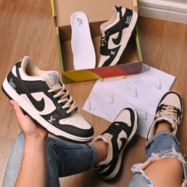 NIKE SB DUNK LOW X LOUIS VUITTON