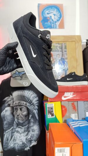 NIKE SB MALOR