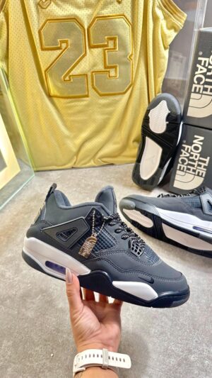 NIKE JORDAN RETRO 4 X THE NORTH FACE