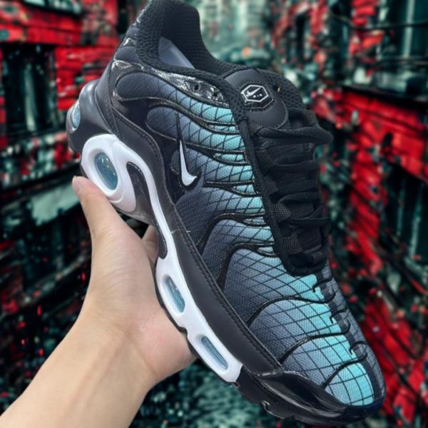 NIKE AIR MAX TN