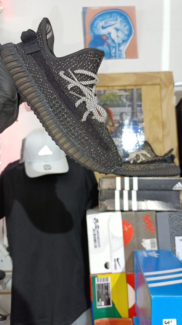 ADIDAS YEEZY BOOST 350