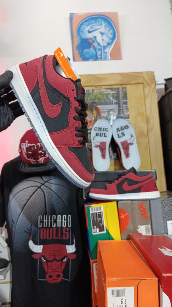 NIKE SB AIR JORDAN X CHICAGO BULLS