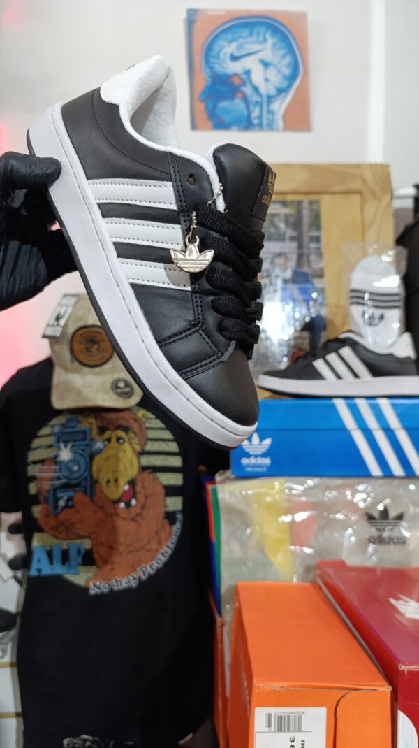 ADIDAS CAMPUS + MEDIAS