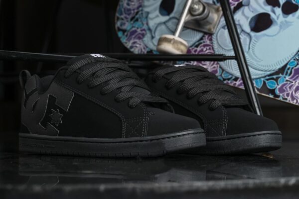DC SHOES COURT