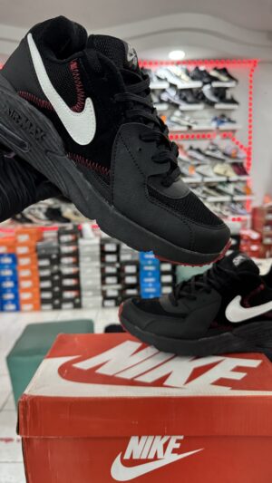 NIKE AIR MAX 90