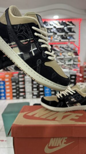 NIKE SB TRAVIS SCOTT CAPTUS