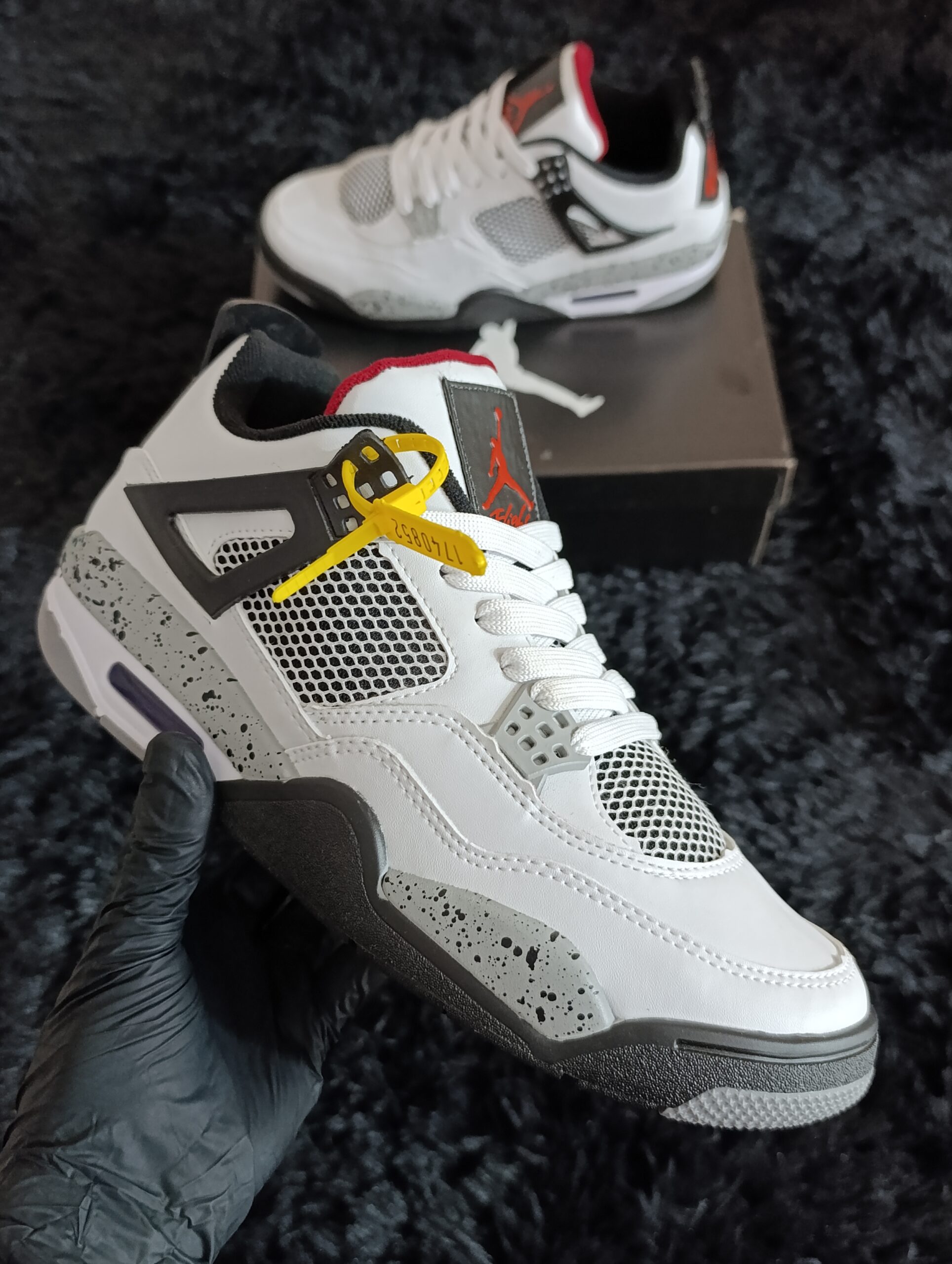 NIKE JORDAN RETRO 4 OREO