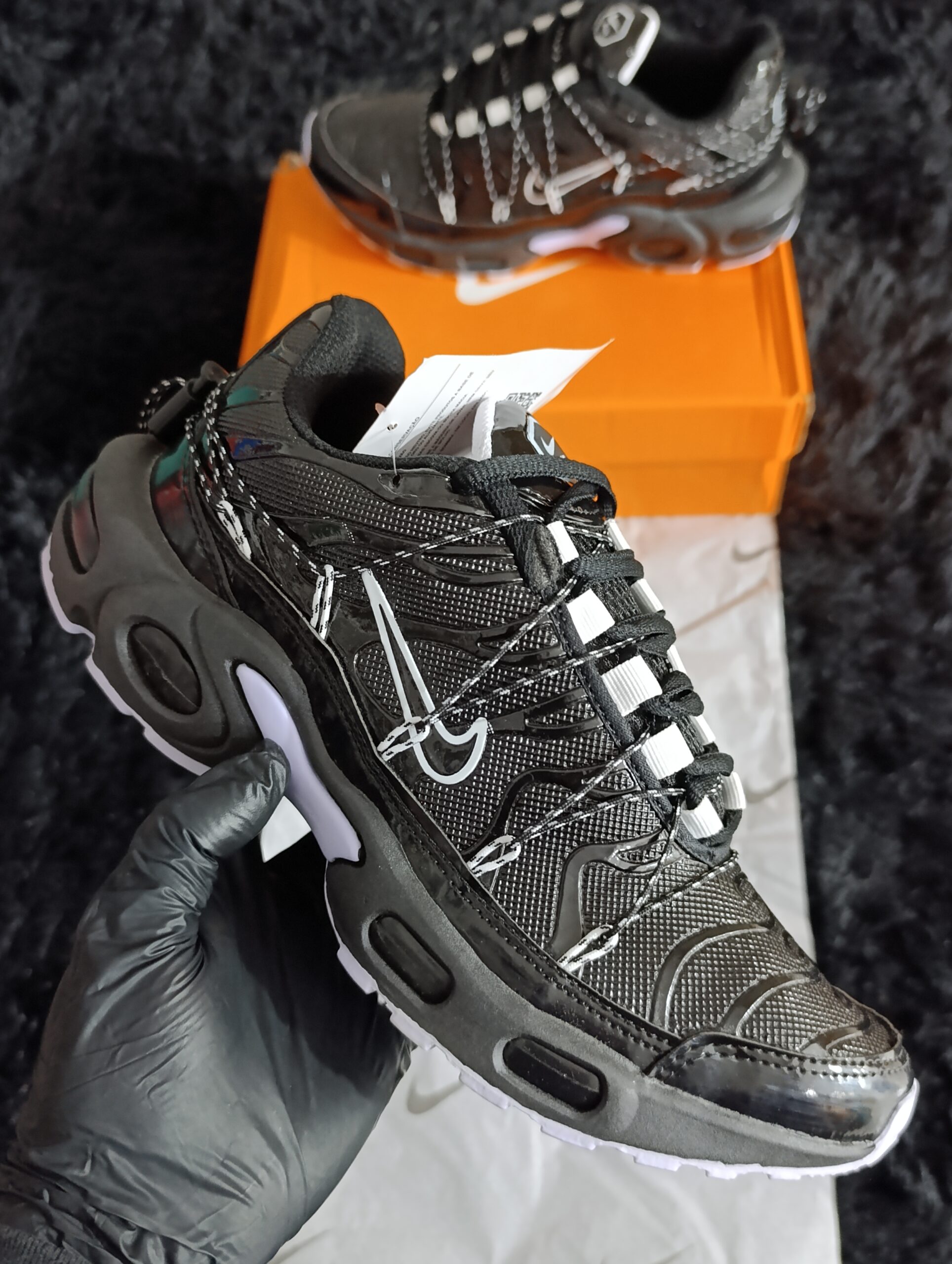 NIKE AIR MAX TN PLUS UTILITY