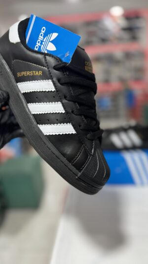 ADIDAS SUPERSTAR