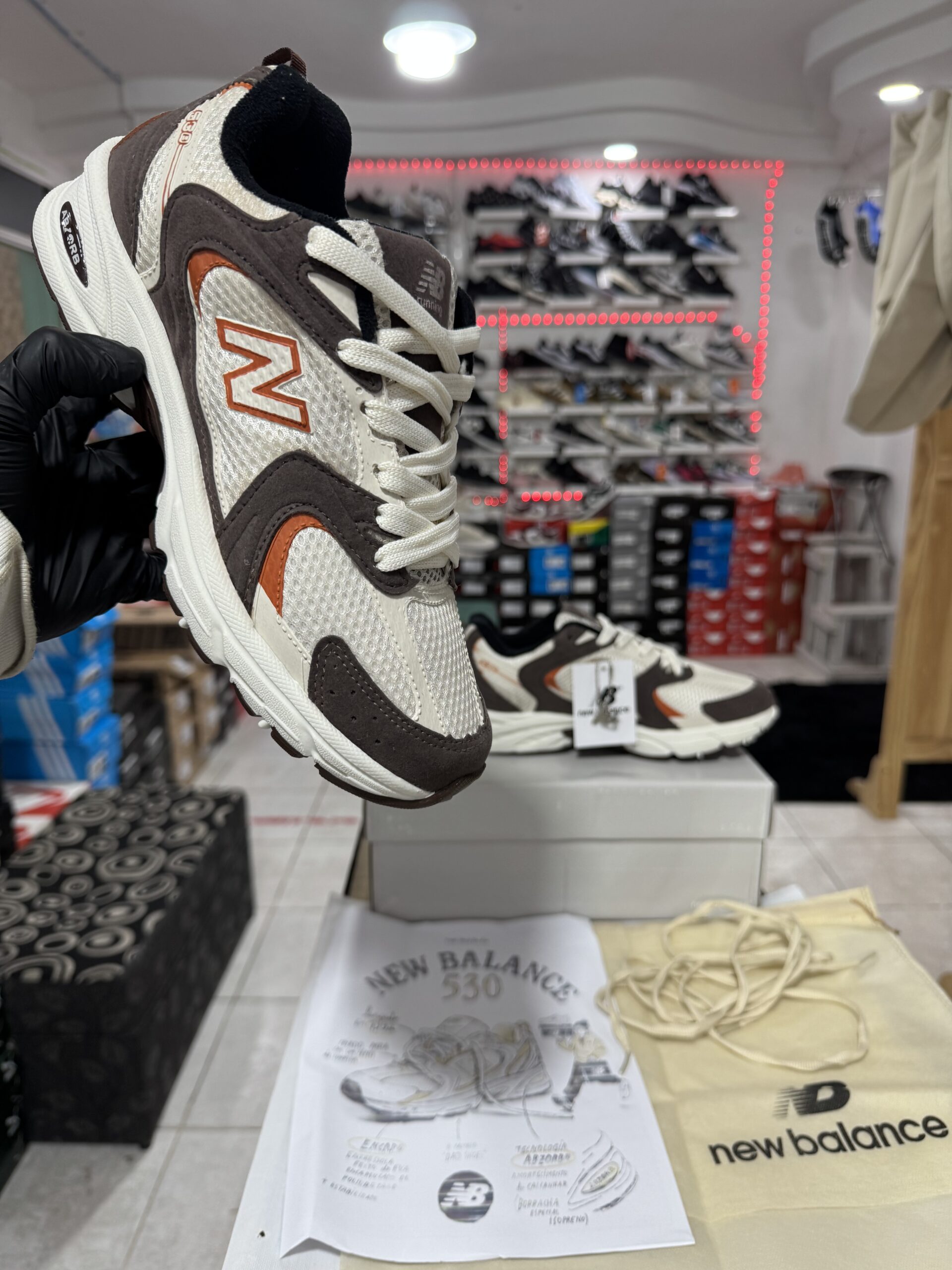 NEW BALANCE 530