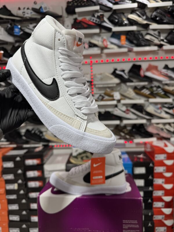 NIKE BLAZER MID 77