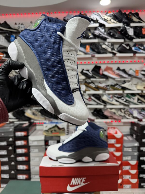 NIKE AIR JORDAN RETRO 13