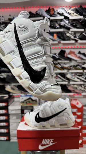 NIKE AIR UPTEMPO