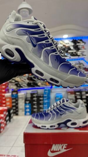 NIKE AIR MAX PLUS TN