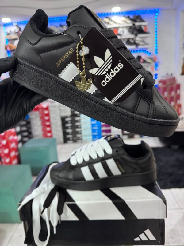 ADIDAS SUPERSTAR