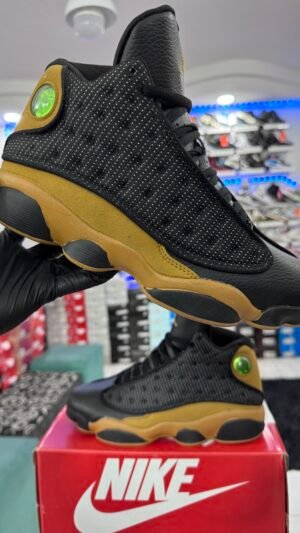 NIKE AIR JORDAN 13