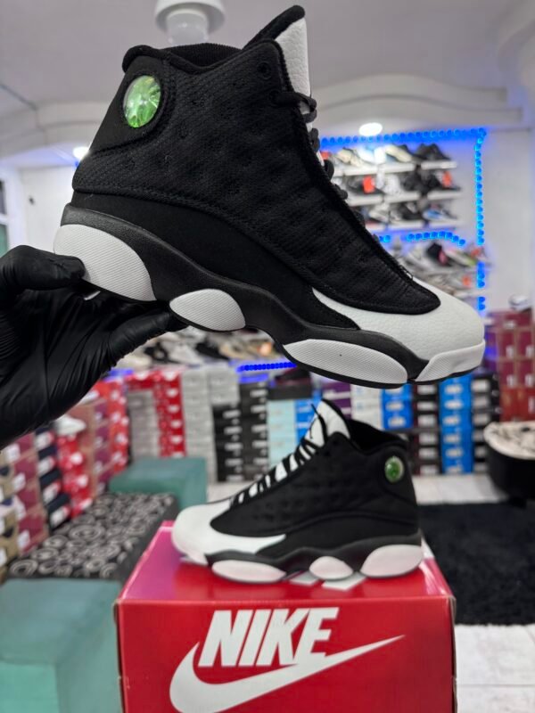 NIKE AIR JORDAN 13