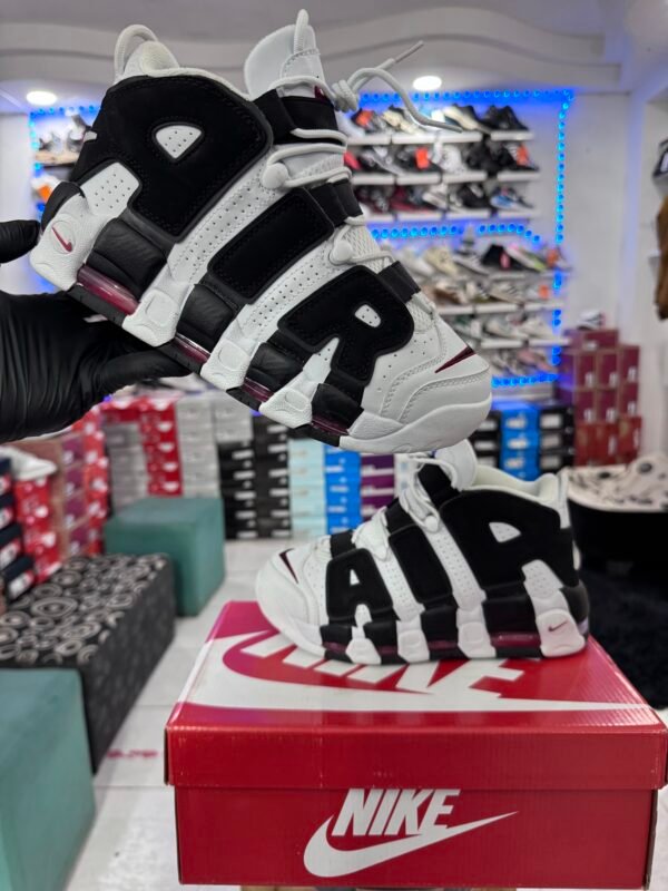 NIKE AIR UPTEMPO